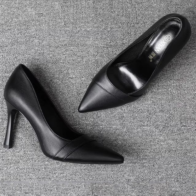 就活対応 黒パンプス 高級感 ヒール7センチ 美脚 女性用