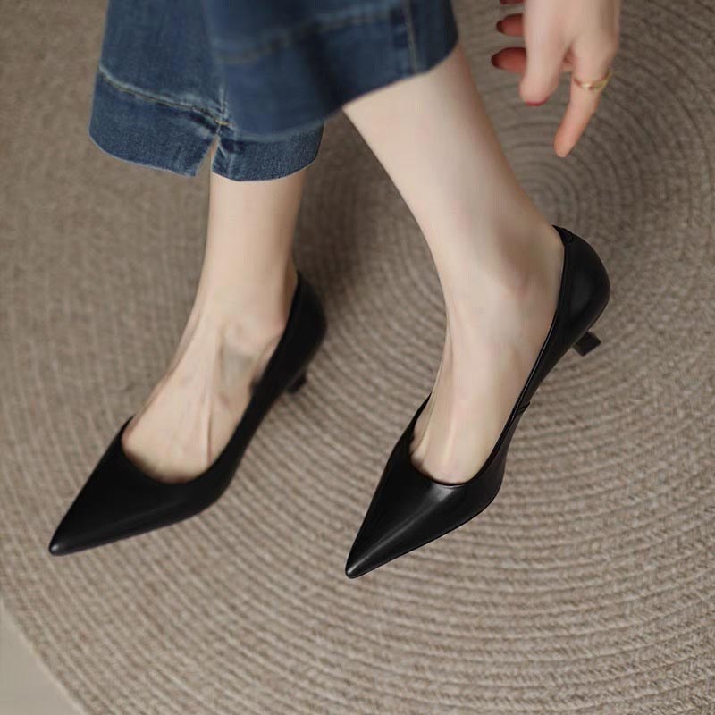 就活対応 黒パンプス とんがりトゥ 低ヒール 歩きやすい 女性用