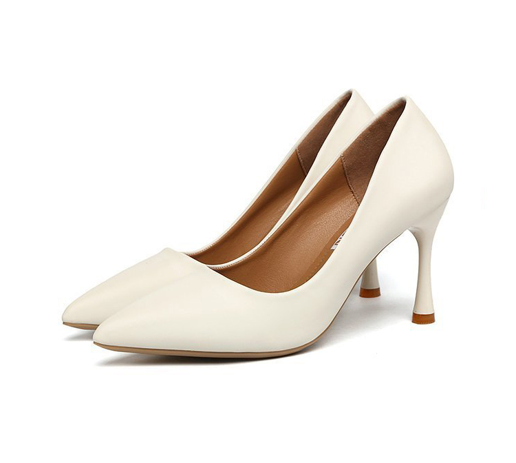 就活対応 美脚効果 先尖り走れるパンプス