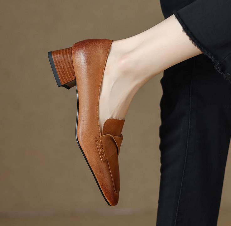 パンプス 就活対応 通年使用可能 尖頭低跟淑女靴 黒茶色展開