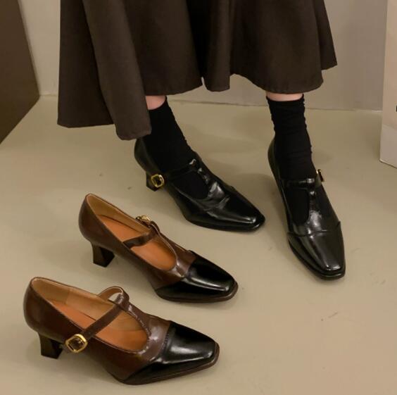 就活対応 尖り先革靴風メアリージェーン パンプス