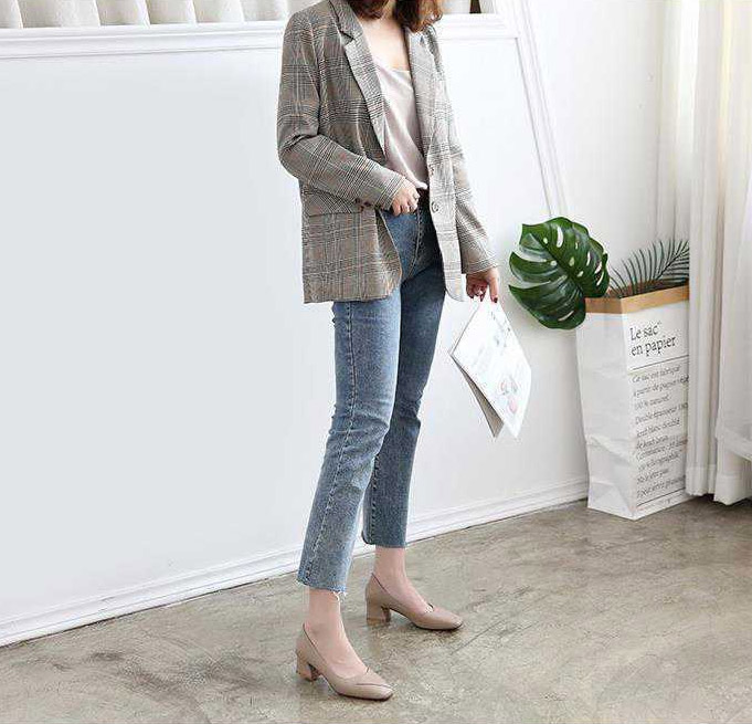 就活対応 黒パンプス 太ヒール 4.5センチ 歩きやすい 美脚効果