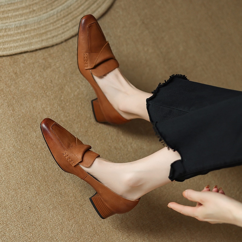 パンプス 就活対応 通年使用可能 尖頭低跟淑女靴 黒茶色展開