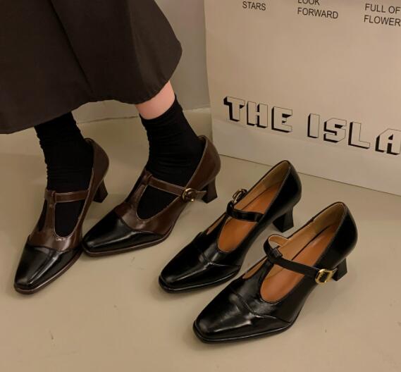 就活対応 尖り先革靴風メアリージェーン パンプス