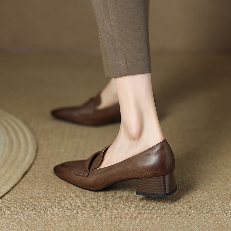パンプス 就活対応 通年使用可能 尖頭低跟淑女靴 黒茶色展開