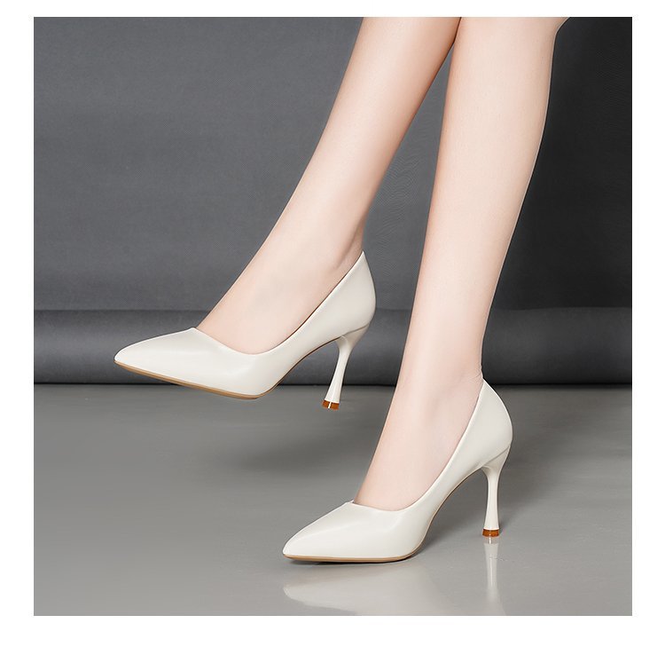 就活対応 美脚効果 先尖り走れるパンプス