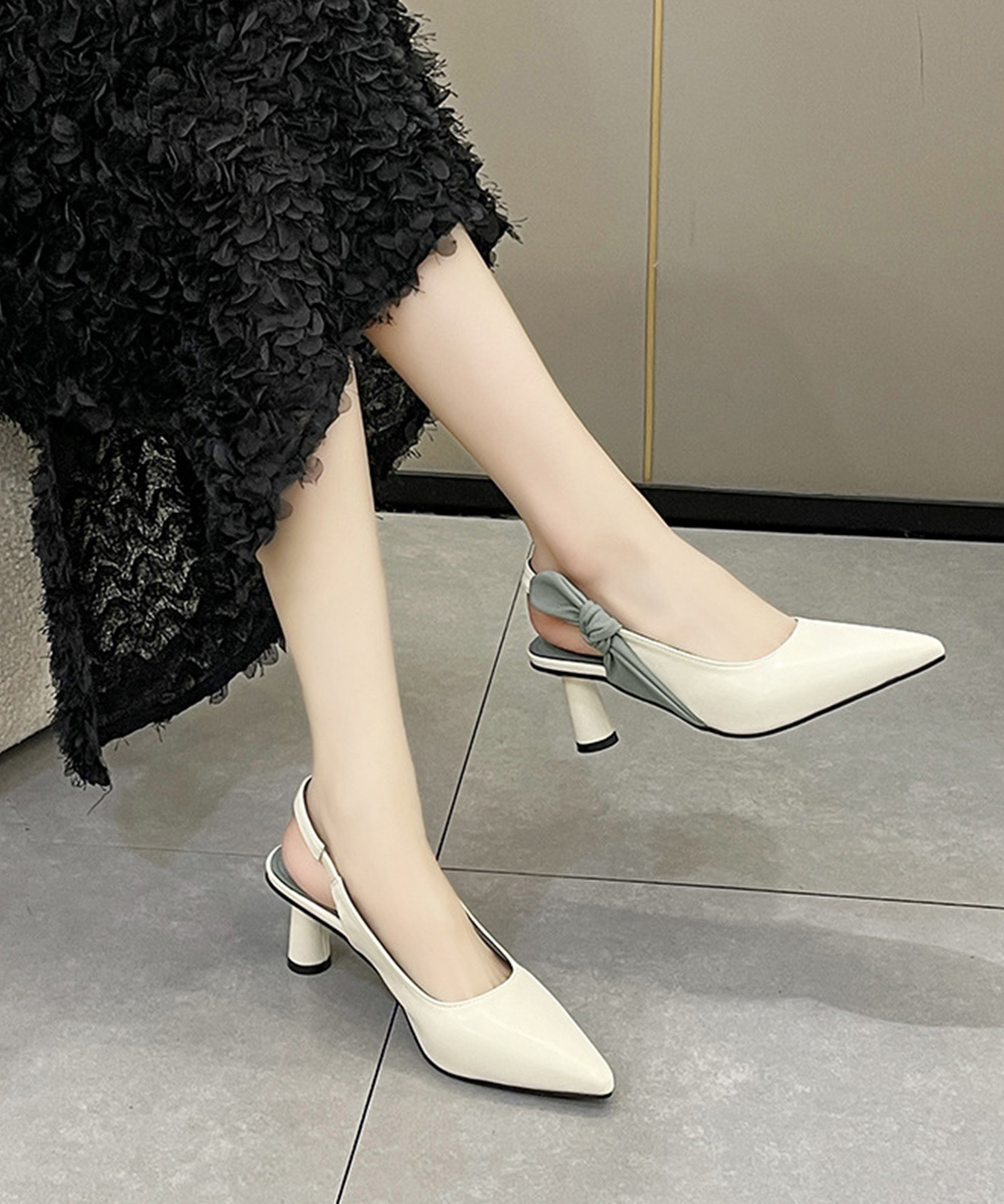 結婚式 パンプス 黒リボン付きポインテッドトゥパンプス バックストラップ