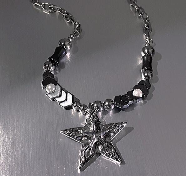 パンクファッション 星型ペンダント付きビーズチェーンネックレス