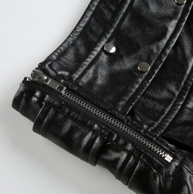 https://fulmo-img-server.com/punkstyle/0adf1149-7c20-4763-b43d-467e80e6e3a3.jpg