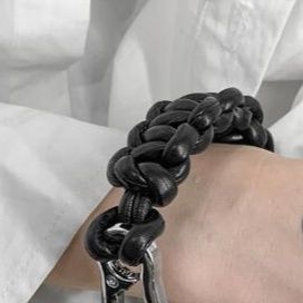 パンクファッション パンク風黒革調男女兼用ブレスレット
