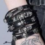 パンクファッション パンク風多重巻き黒革スカル装飾男女兼用ブレスレット