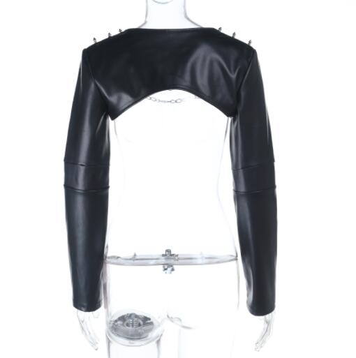 パンクファッション 黒革風スタッズ付きショート丈ジャケット