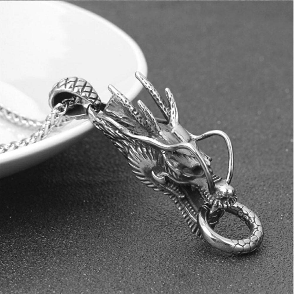 https://fulmo-img-server.com/punkstyle/256c6bfb-de58-4c4f-b6be-e4dc5fa7c569.jpg