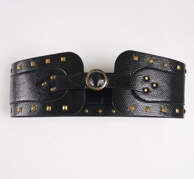 https://fulmo-img-server.com/punkstyle/30b0c8b8-d495-4c4c-9600-ef03fc0d4dc2.jpg