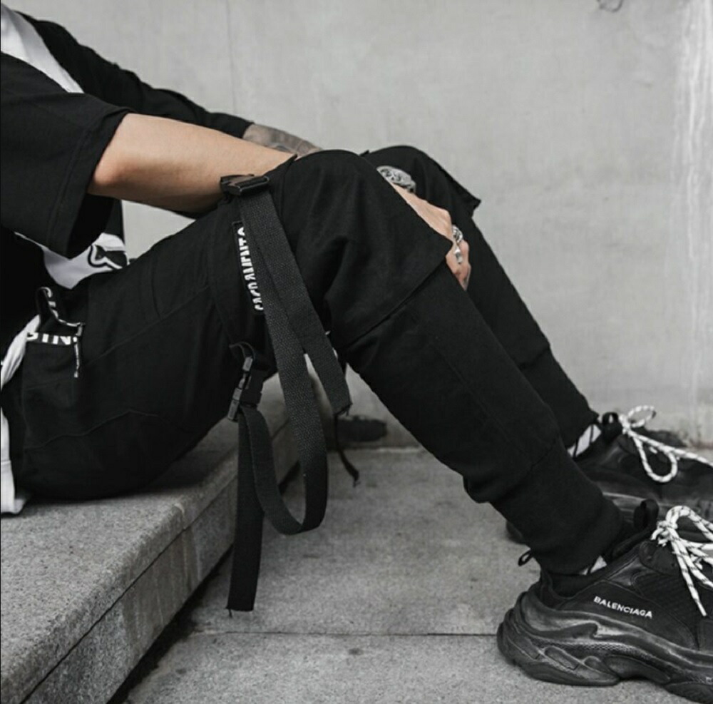 https://fulmo-img-server.com/punkstyle/3751d8ea-472c-4e9f-86e5-472e49d986bd.jpg