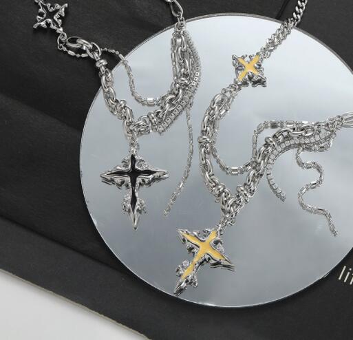 パンクファッション パンク十字架ペンダント重ね付けネックレス