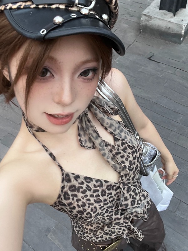 https://fulmo-img-server.com/punkstyle/7bbb9034-7f53-4d41-aba1-2fef8bf6245b.jpg