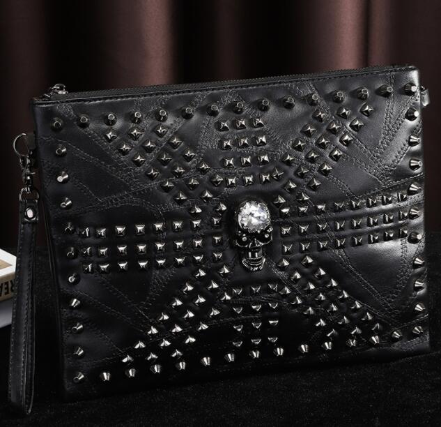 パンクファッション スタッズ装飾黒革風ショルダーバッグ パンク系ポーチ