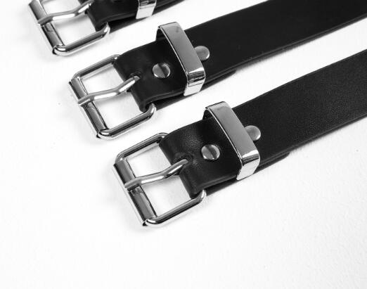 パンクファッション 男女兼用パンク系黒革風スタッズブレスレット