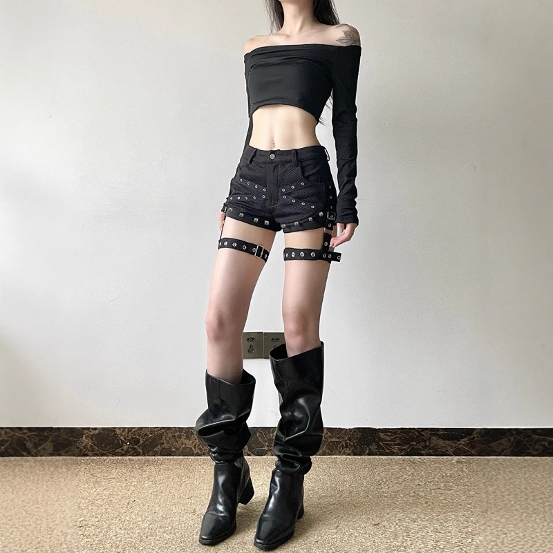 パンクファッション ガーターベルト付きスタッズ装飾ショートパンツ