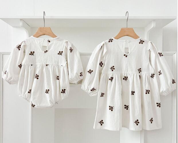 https://fulmo-img-server.com/purelybaby/05c88e25-3b8b-4147-9d4c-a5f8ea764402.jpg