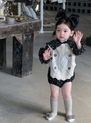 https://fulmo-img-server.com/purelybaby/3da9614d-d9c2-42a2-938e-12112903c118.jpg