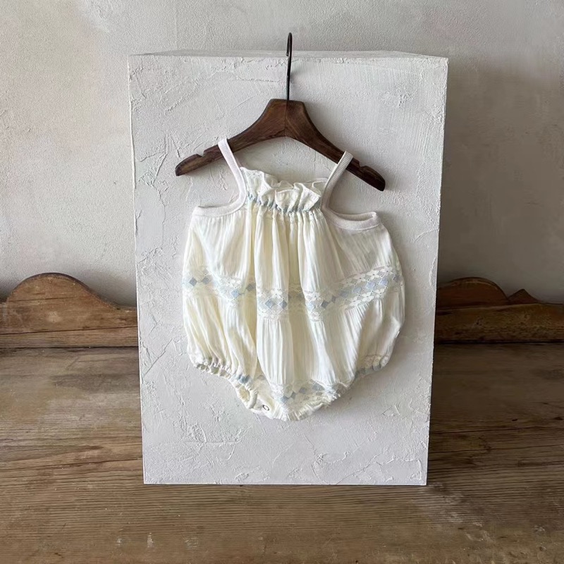 https://fulmo-img-server.com/purelybaby/7679f054-d53e-453b-bc09-8a4d8b59e333.jpg