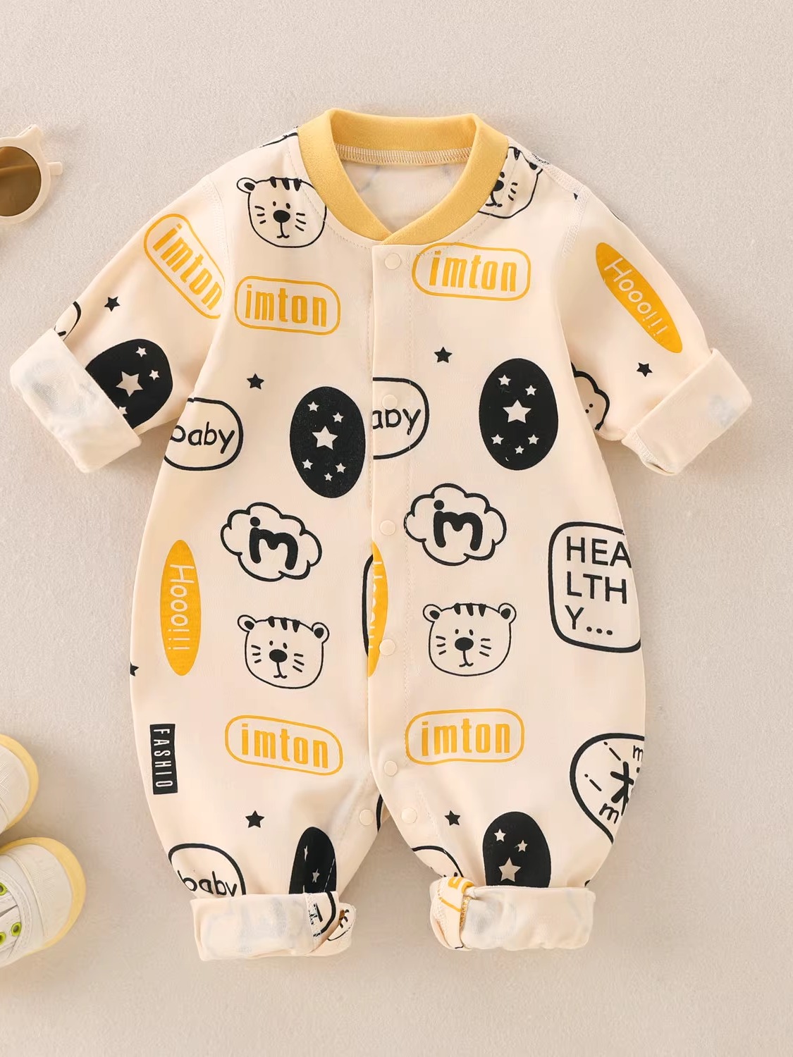 ロンパース かわいい総柄ベビーロンパース