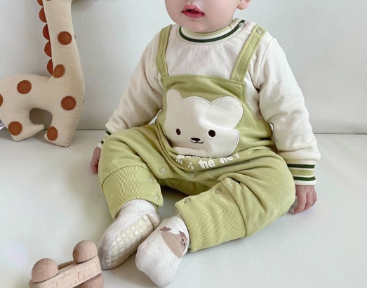 https://fulmo-img-server.com/purelybaby/b180089e-b3bd-4dee-bf60-e6c73a22ef63.jpg