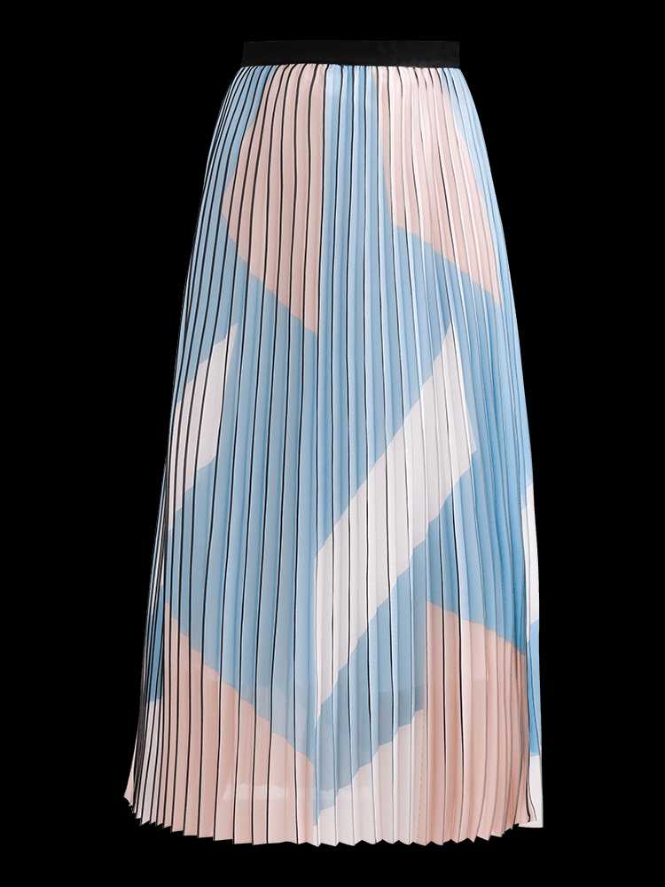 骨格に合うプリーツスカートで自分らしい魅力を引き出すおすすめコーデ5選