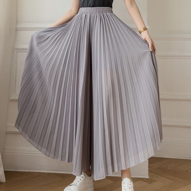 ふんわり揺れるシフォンプリーツロングスカート