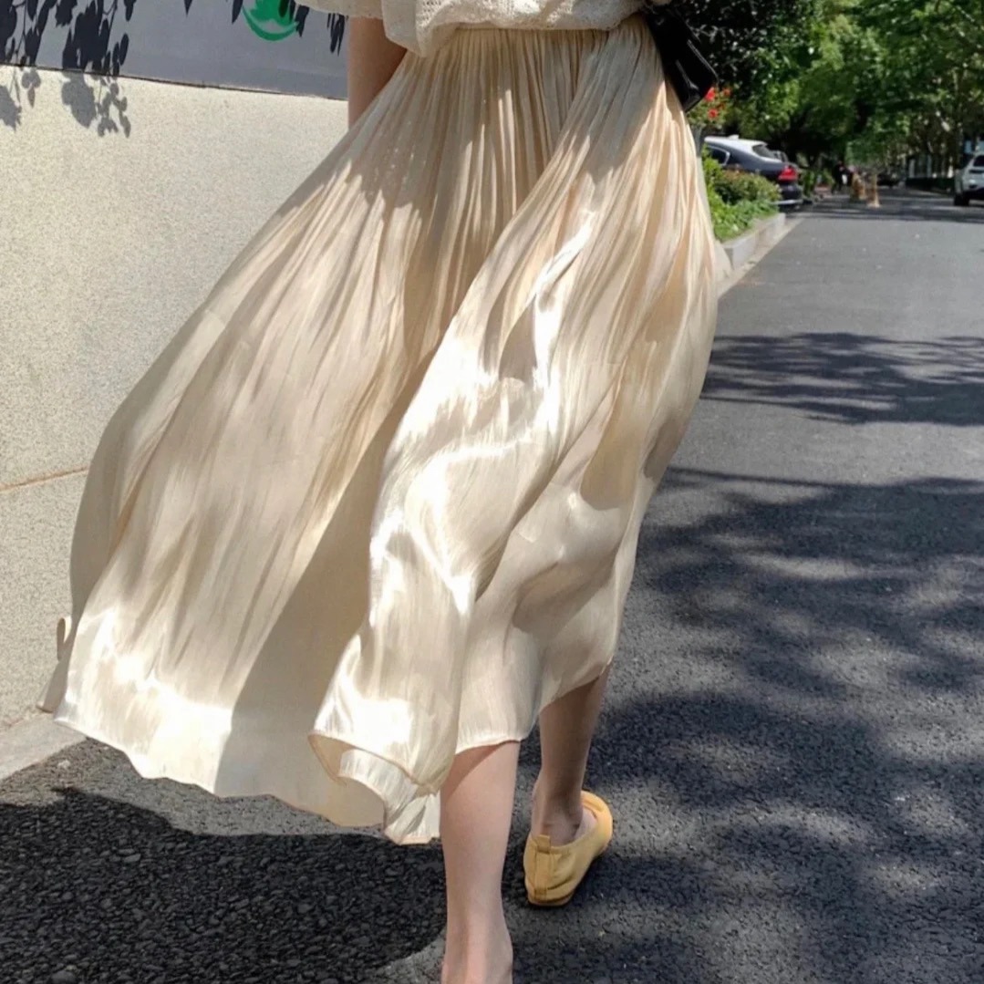 プリーツスカート 光沢感あふれるプリーツロングスカート