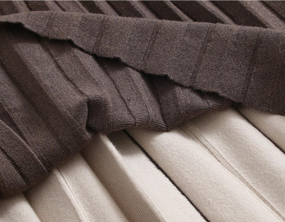 大人上品ハイウエストプリーツスカート黒色