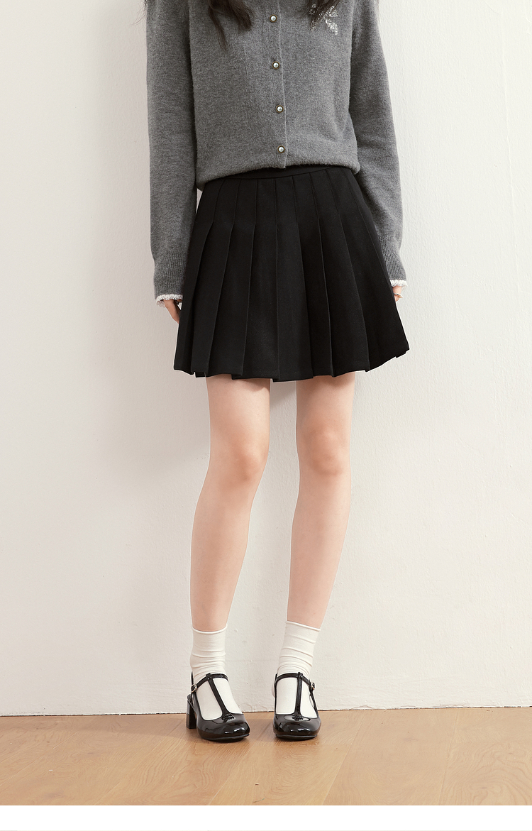 プリーツスカート ふんわり広がる制服風プリーツミニ