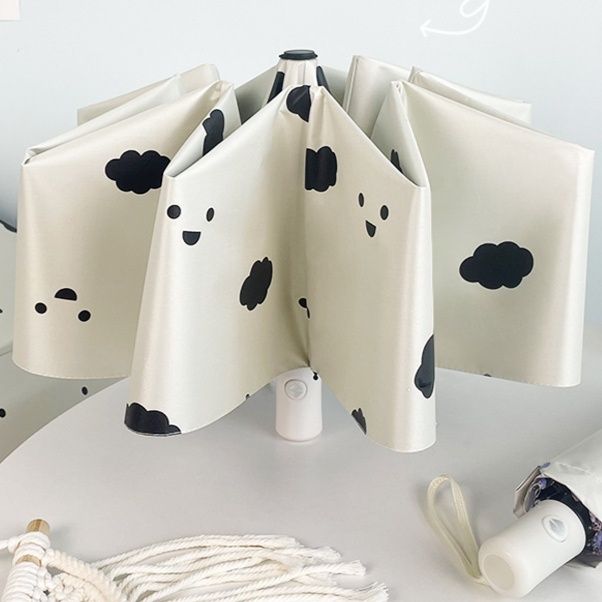 折りたたみ傘 もこもこ雲柄の晴雨兼用折りたたみ傘