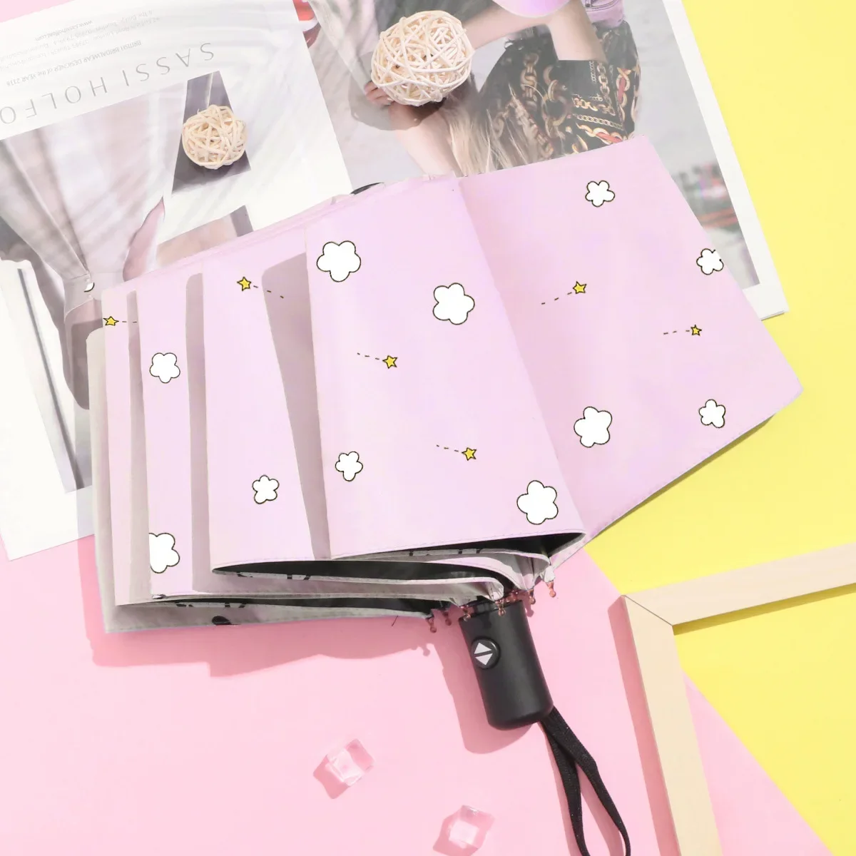 折りたたみ傘 雲と星の刺繍が可愛い晴雨兼用折りたたみ傘