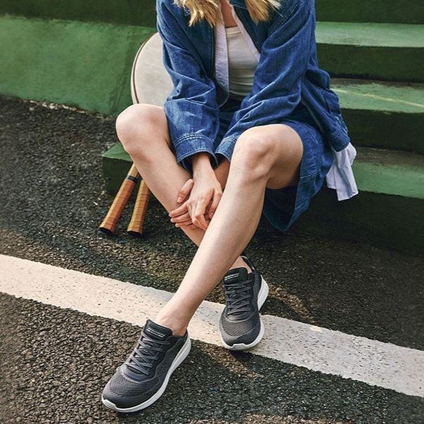 ランニングシューズ エアリーステップ 軽量ランニングシューズ