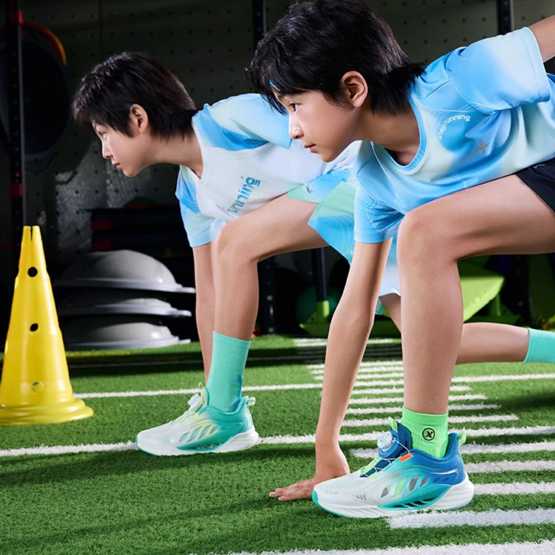 ランニングシューズ ふわステップ キッズランナー