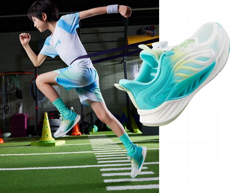 ランニングシューズ ふわステップ キッズランナー