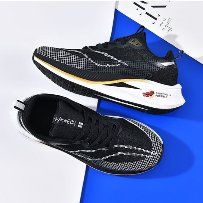 ランニングシューズ 瞬速反発クッション走行靴