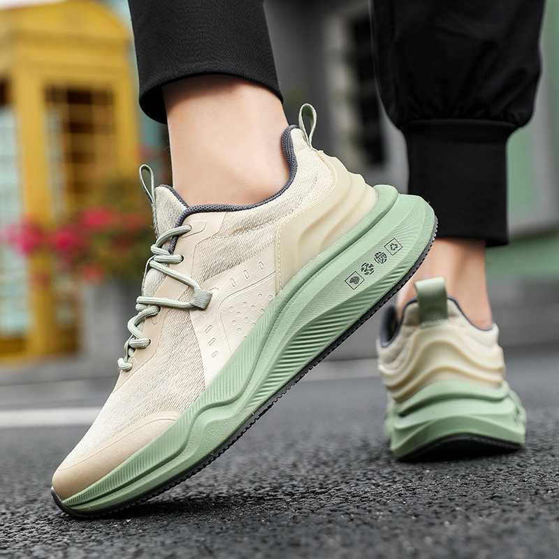 ミニマリストにおすすめ！1足持っておくと便利なランニングシューズ10選