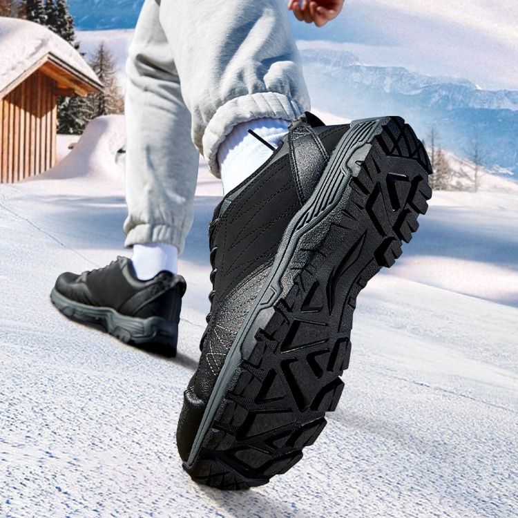 ランニングシューズ 雪道グリップランナー