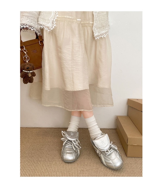 軽量レディースランニングシューズ シルバー