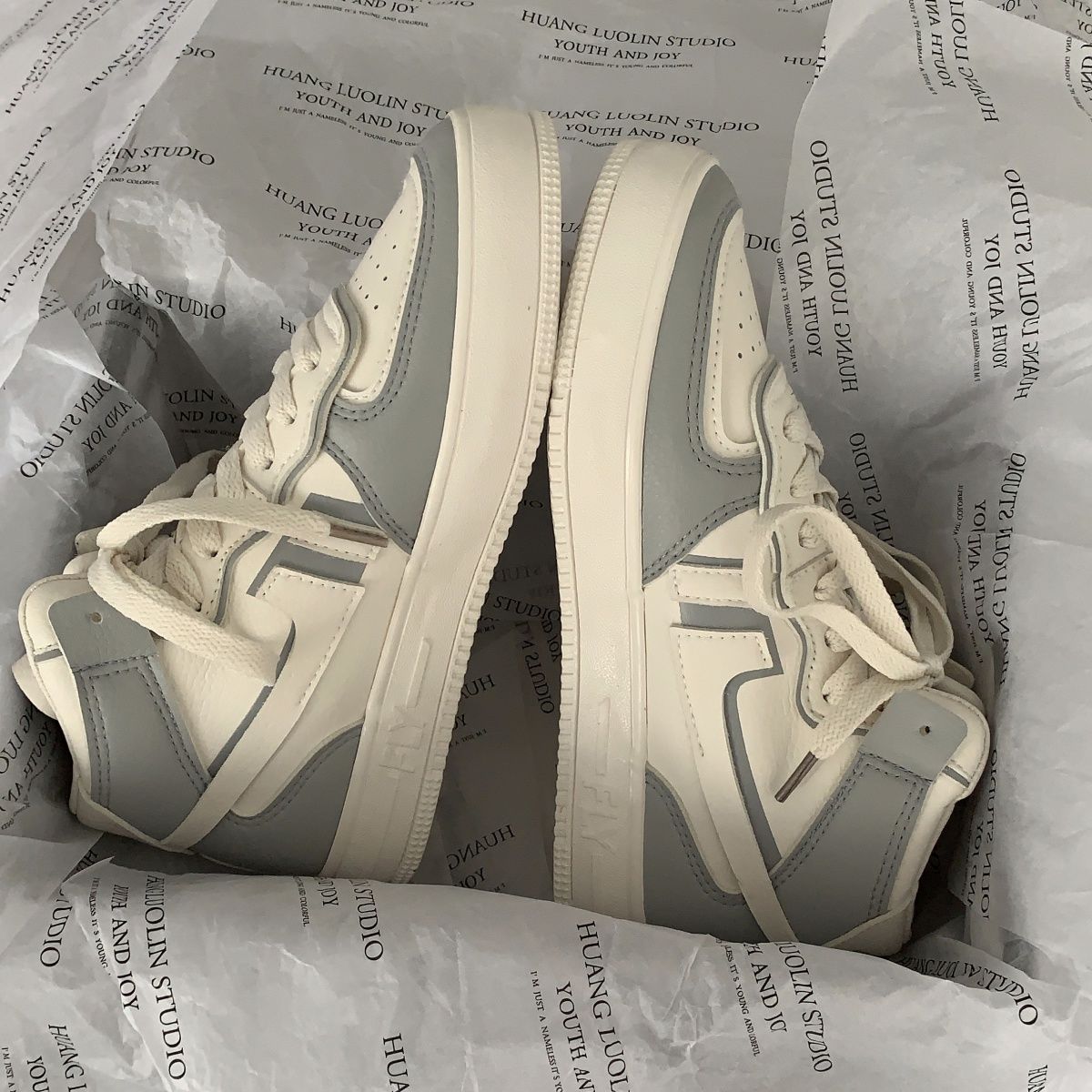 ランニングシューズ レディース運動靴紐付きランニング用軽量シューズ