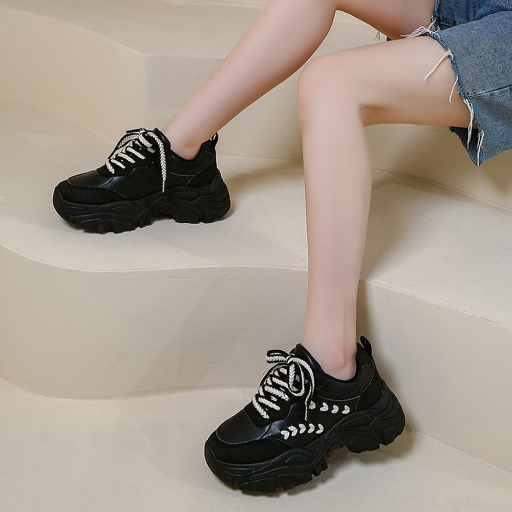 厚底ダッドスニーカー 美脚ランニングシューズ