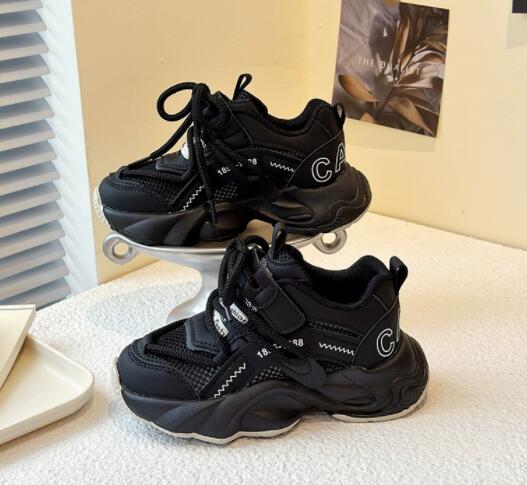 子供用運動靴マジックテープ付きランニングシューズ