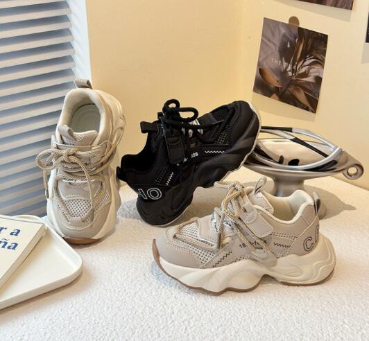 子供用運動靴マジックテープ付きランニングシューズ