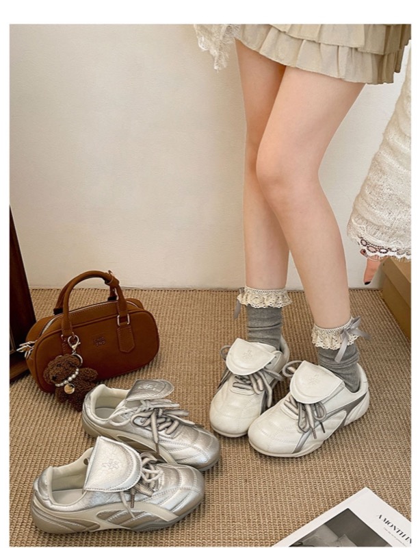 軽量レディースランニングシューズ シルバー