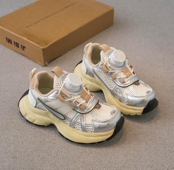 キッズ透湿ランニングシューズ運動靴