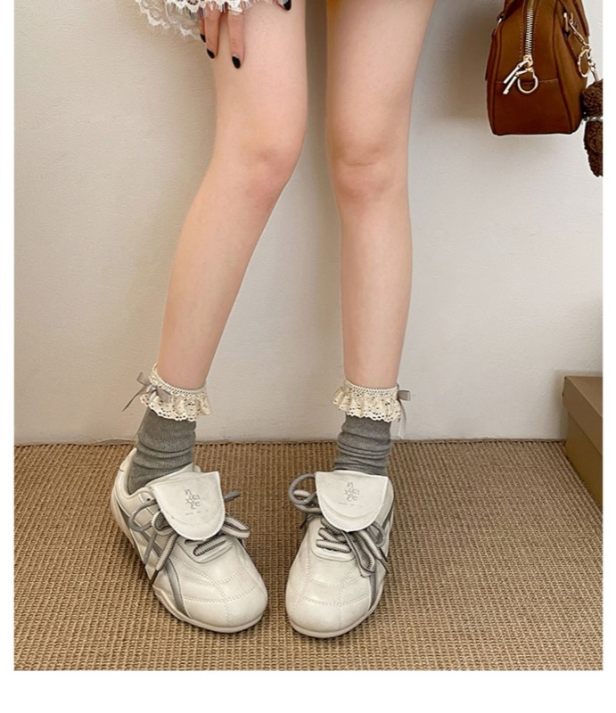 軽量レディースランニングシューズ シルバー